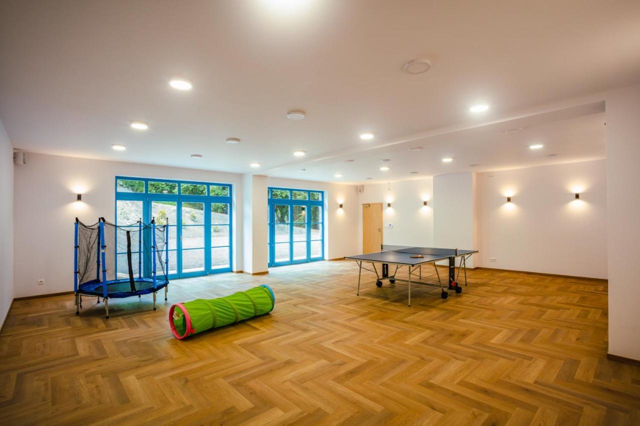 Hotel Edvard Frenštát pod Radhoštěm Zewnętrze zdjęcie